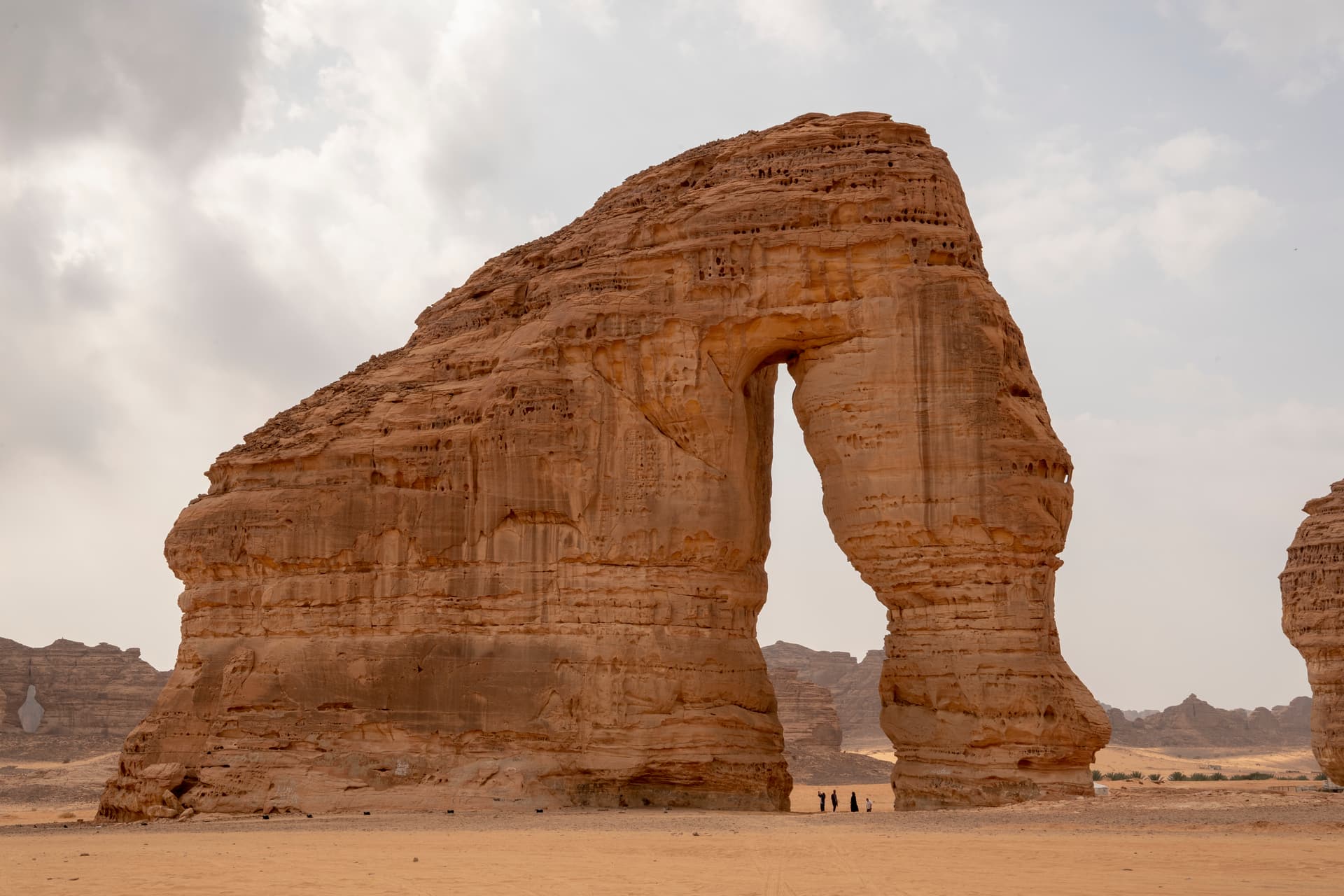 العلا في 50 صورة.. من زمن الأنباط إلى عصر الرؤية