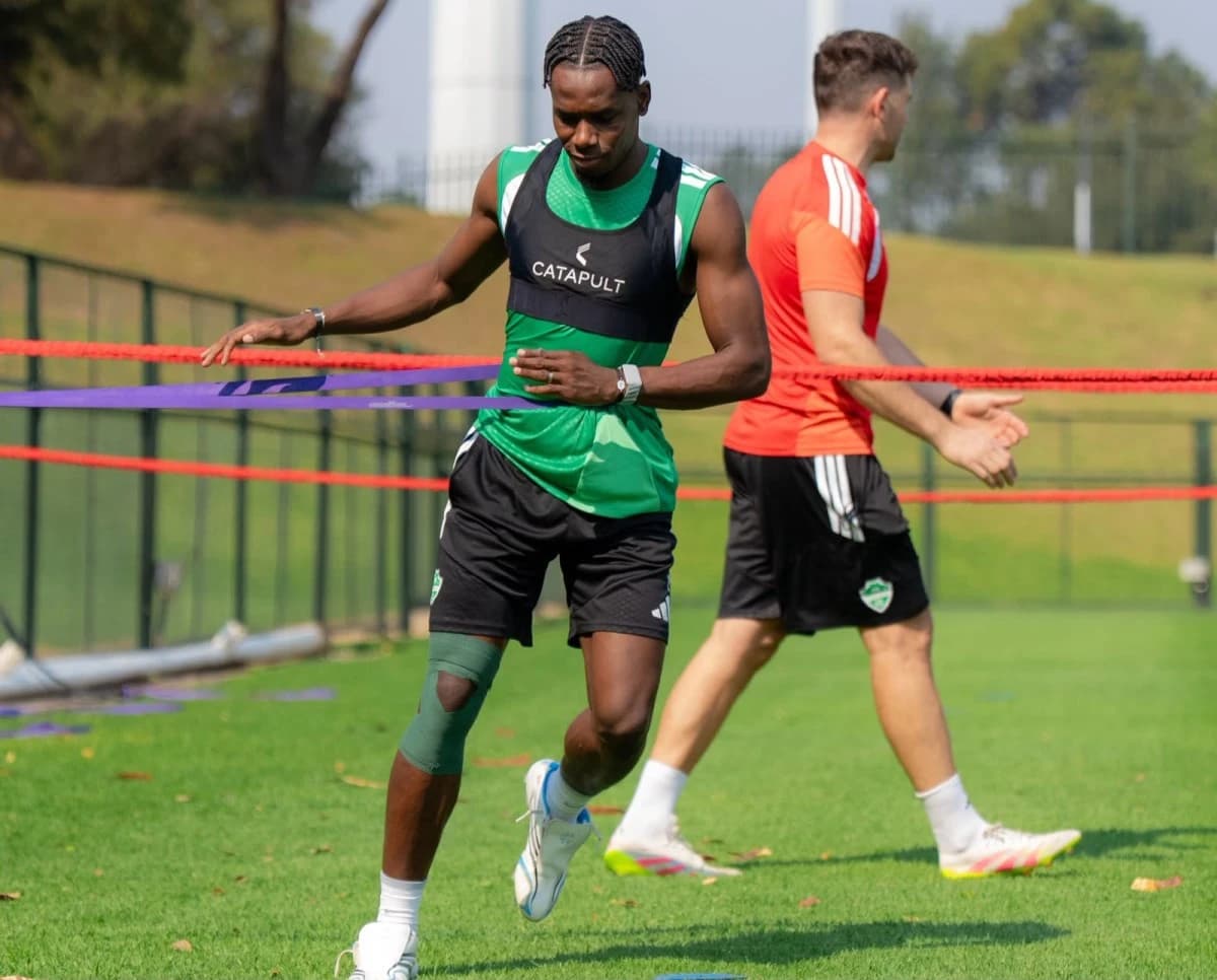 الأهلي السعودي ومامليودي .. 3 ملايين دولار ثمن جوائز كأس القارات