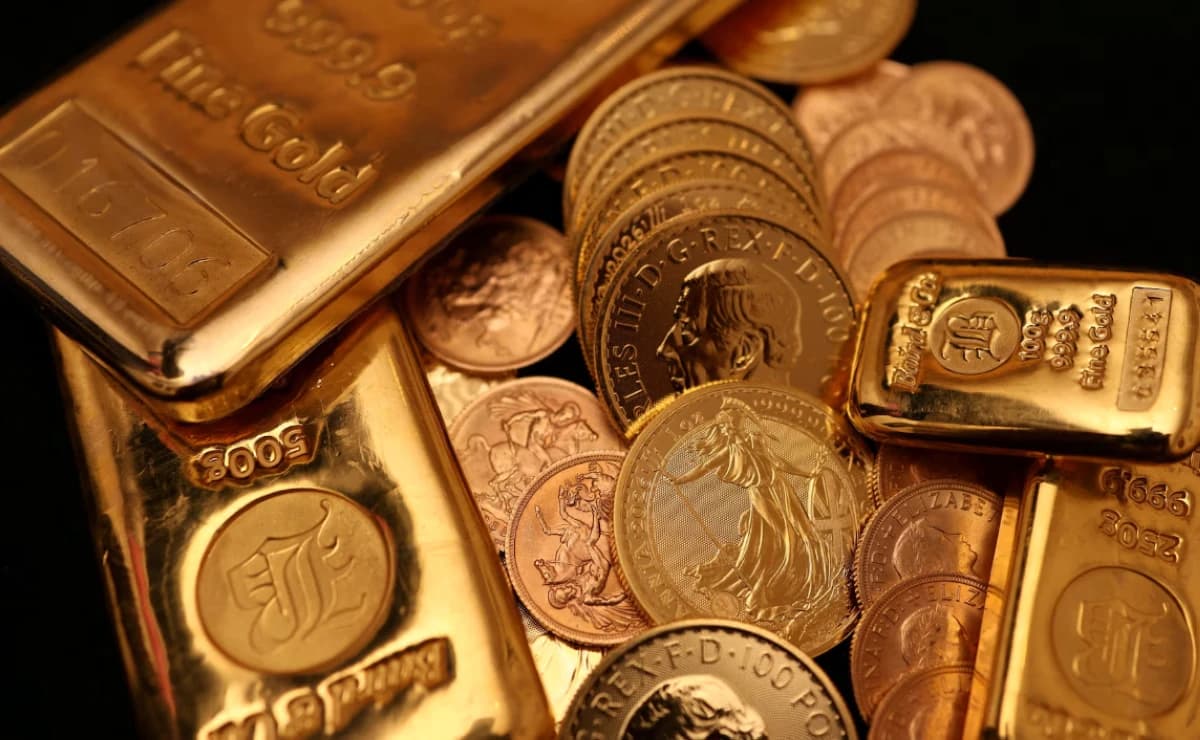 الذهب يتراجع إلى 4334 دولاراً وسط ترقب مؤشرات بشأن مسار الفائدة