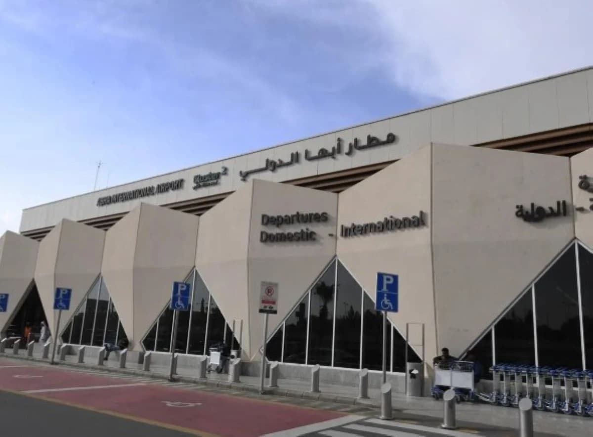 الطيران المدني السعودي: اعتداءان استهدفا مرافق مطاري أبها والملك خالد الدوليين