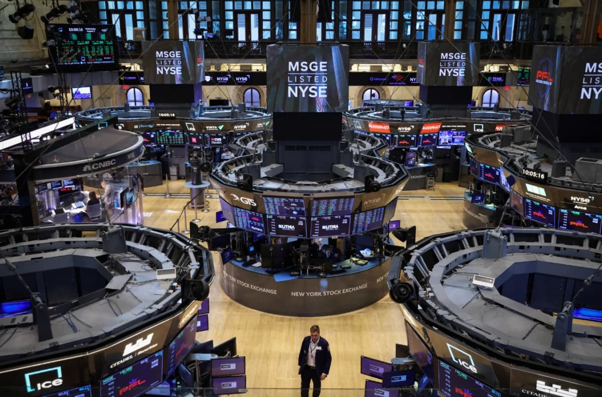 العقود الآجلة للأسهم والسندات ترتفع مع تراجع أسعار النفط