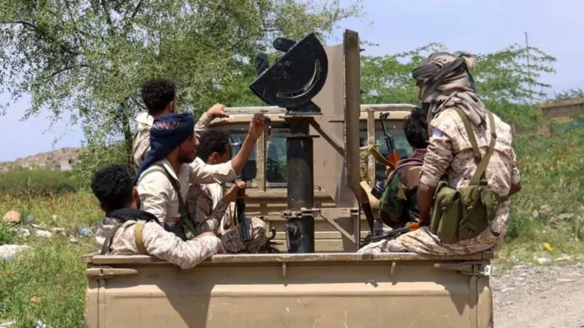 العليمي : لا رجعة عن استعادة الدولة .. و"فجر اليمن" تمضي بثبات