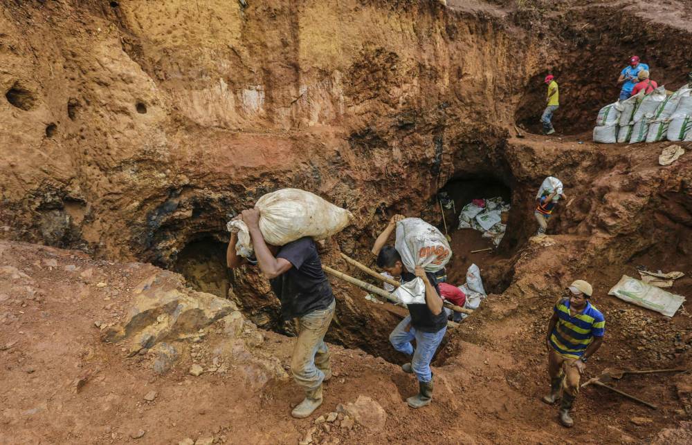 L’exploitation minière est une opportunité économique majeure en Afrique, malgré les risques… un théâtre de compétition pour la richesse