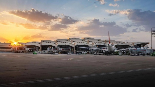 مطار الملك خالد الدولي الأول يقفز إلى المركز الأول عالميا في الالتزام بمواعيد الرحلات