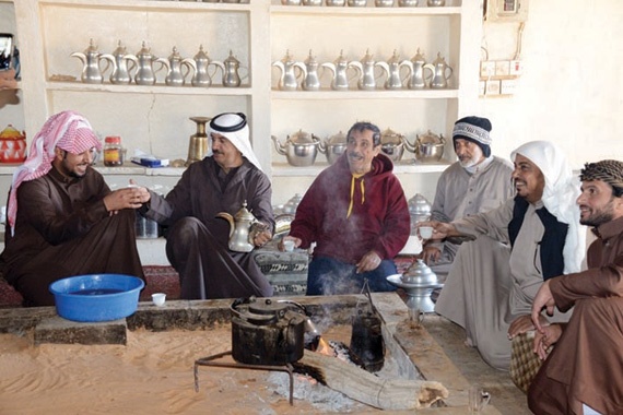 «الغضاة» .. من موقع للتزود بالماء إلى مكان لضيافة المارة والمسافرين