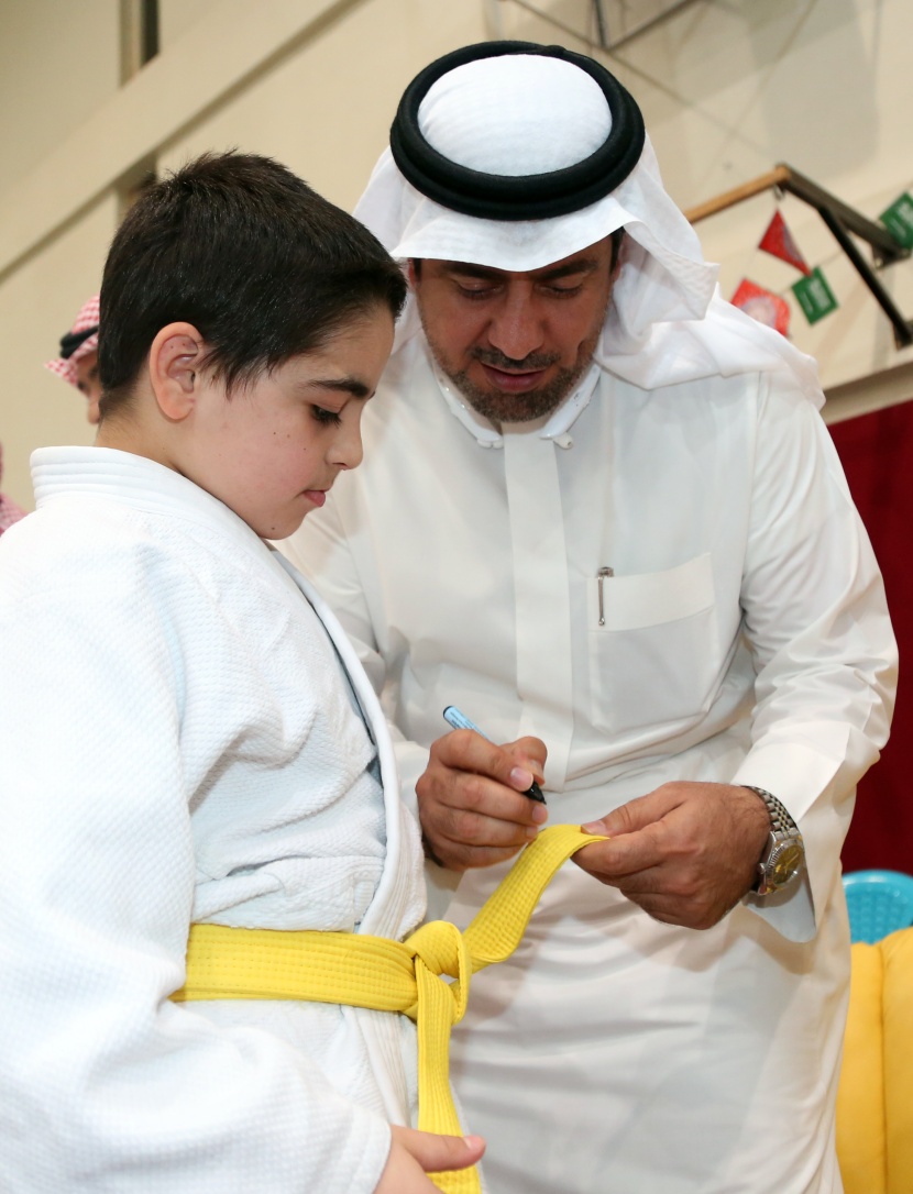 انطلاق "دورة الألعاب الرياضية لأندية الأحياء والأندية الصيفية"