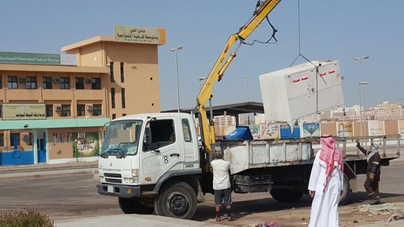 أمانة جدة تزيل 114 عربة وبسطات عشوائية مخالفة بعدة مواقع