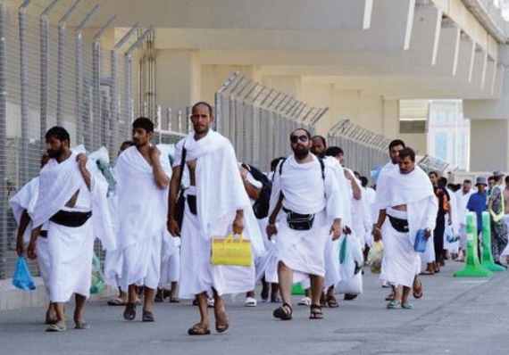 بعد يومين من افتتاحها .. «الحج» تغلق بوابة العمرة لتطبيق الرسوم الجديدة