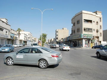 طريق الحجاز.. شريان الثمانينيات من الرياض إلى مكة