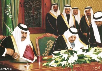 الأمير نايف والشيخ تميم يحذران من التحديات العالمية ويدعوان إلى التآزر والتكاتف