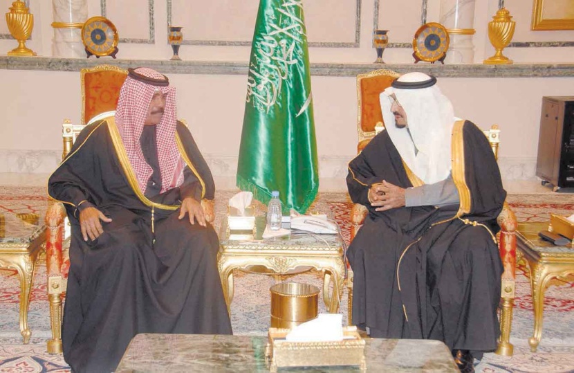 الأمير سلطان يستقبل ولي عهد الكويت