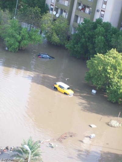 استنفار في جدة لإنقاذ سكان عمائر واقعة في نطاق نفق الملك عبدالله