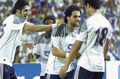 الهلال .. قمر الـ 21