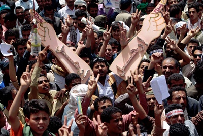 مقتل تلميذين خلال تظاهرة تطالب بتأجيل الامتحانات في اليمن