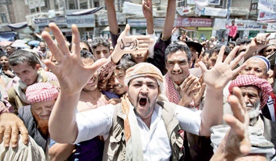 اليمن .. صالح يصف معارضيه بـ «قُطّاع طرق» .. والثوار يتوعدون بتصعيد «سلمي»