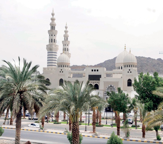 جامع الراجحي .. معلم على الطراز العثماني يزيّن «نسيم مكة»