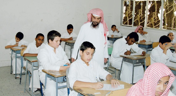 المعلم .. من مربٍّ للأجيال إلى مهنة خطرة