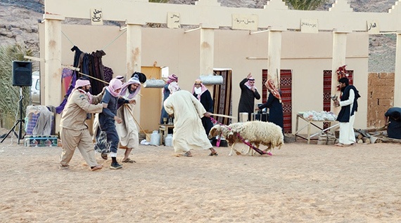 «حكاوي الصحراء» يستعيد تاريخ حائل أيام الطيبين