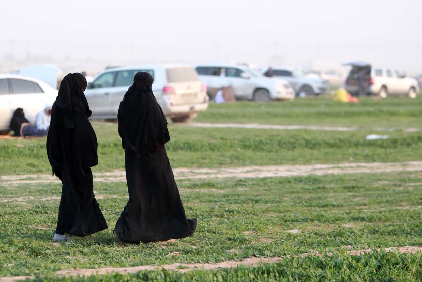 قصة مصورة: الأجواء الجميلة تجذب الأهالي للمتنزهات والشعاب