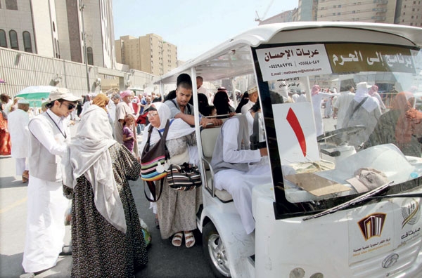 «الرقابة والتحقيق»:
تأخر وغياب 1190 موظفا مكلفا في الحج