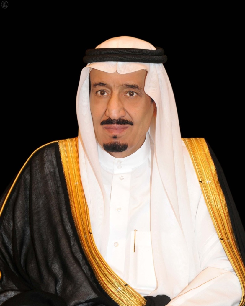 ولي العهد يهنئ رئيس وزراء البحرين بنجاح الفحوصات الطبية