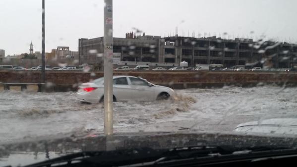 أمطار غزيرة على مدينة الرياض