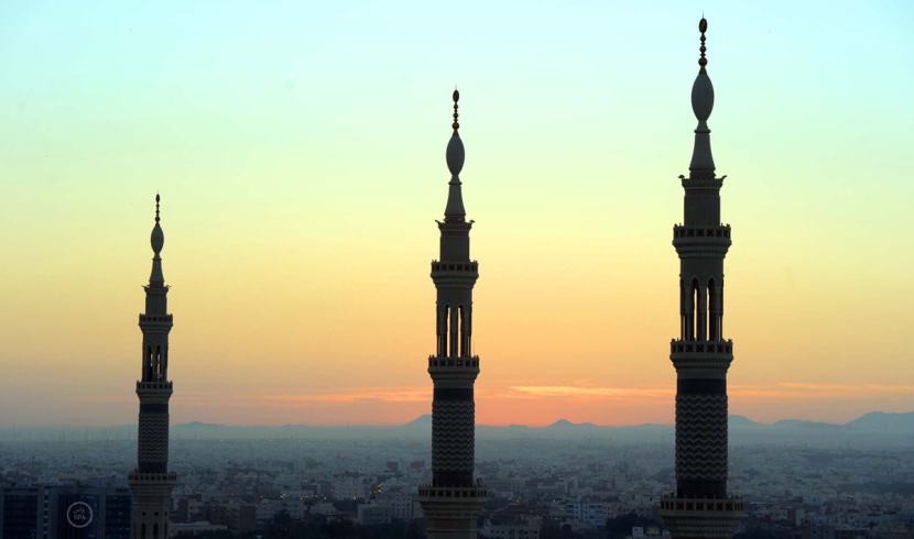 قصة مصورة : شروق الشمس على مسجد رسول الله