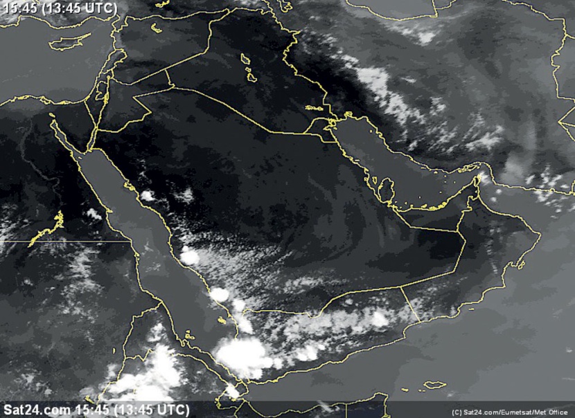 توقعات بهطول الأمطار على معظم مناطق السعودية