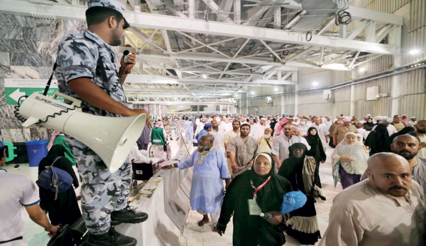 «الأمن الدبلوماسي»: انسياب في حركة ضيوف الرحمن.. ورجال الأمن يسيرون الحشود بكل اقتدار