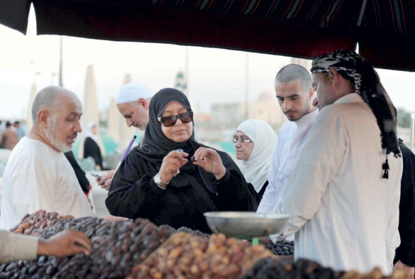 عجوة المدينة المنورة تتصدر قائمة هدايا الحجاج من التمور