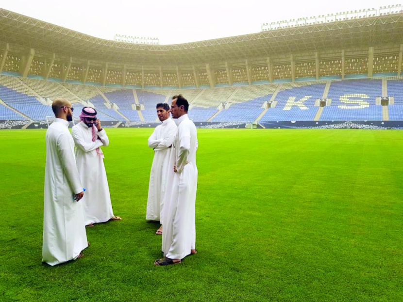 العضلة تبعد الفرج عن الهلال