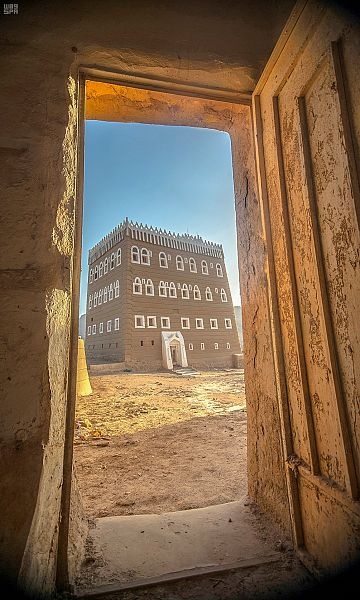 بيوت وقصور الطين في نجران.. فن العمارة التراثية وأصالة التاريخ