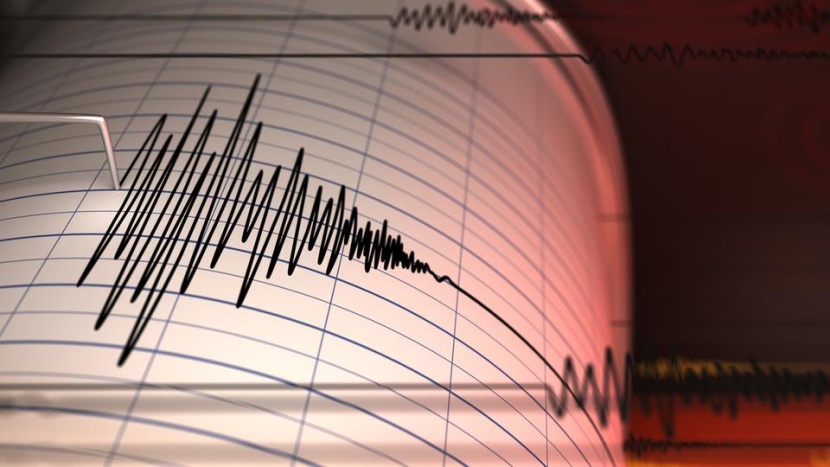 زلزال بقوة 5.9 درجة يهز جاوة الشرقية بإندونيسيا