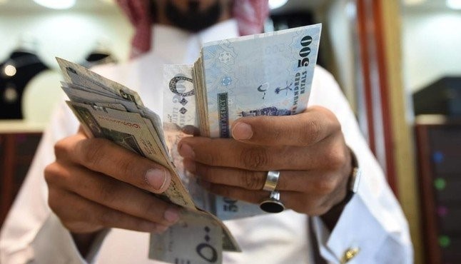 "المركزي السعودي": برامج حكومية ستدعم قطاعات النقل والاتصالات والتشييد خلال السنوات المقبلة