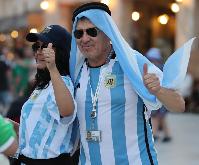 جماهير كأس العالم في حي مشيرب بالدوحة