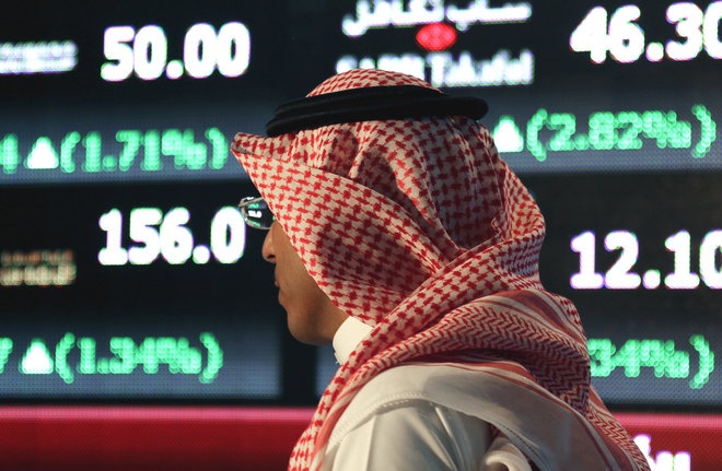 "تاسي" يتراجع 80 نقطة وقطاع البنوك يهبط 4% خلال جلستين