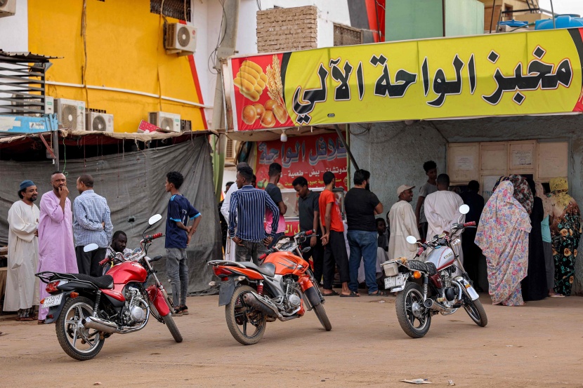 السودان: استمرار القصف في الخرطوم .. وارتفاع الضحايا إلى 270 شخصا و2600 جريحا