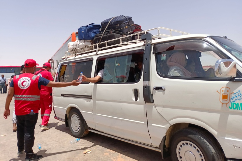 مصر تؤكد عبور 16 ألفا إلى أراضيها .. بينهم 14 ألف سوداني