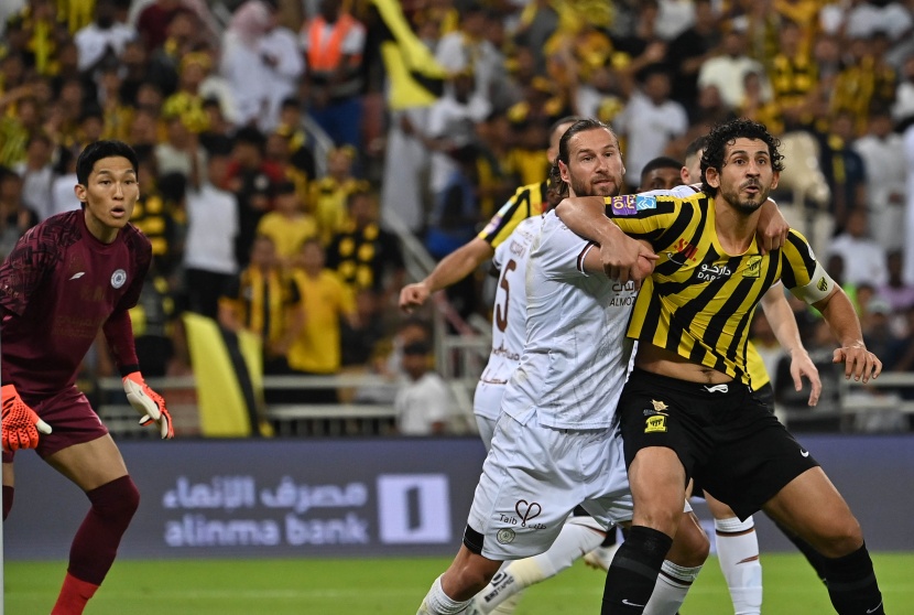 مباراة مثيرة بـ 4 ركلات جزاء .. الاتحاد يتغلب على الشباب 2-1 ويعزز صدارته