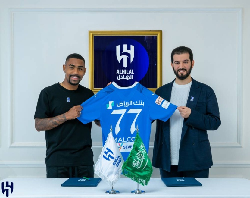 الهلال ومالكوم .. صفقة الجناح