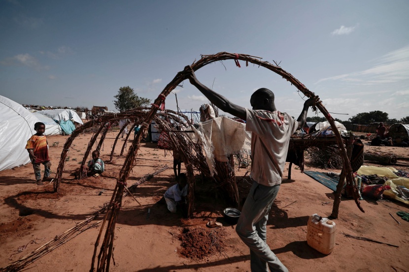 عواصف تدمر مأوى الفارين من الصراع السوداني