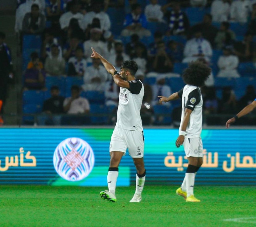 السد يكشف الهلال