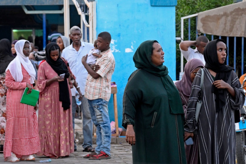 هربا من الحرب .. الانتظار الطويل في بورتسودان للحصول على جواز سفر 