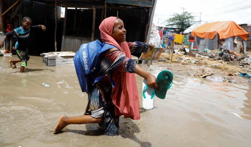 فيضانات تقتحم مخيم للاجئين في الصومال