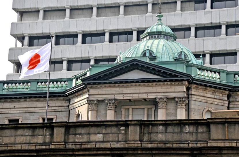 البنوك اليابانية تتأهب لأول زيادة في أسعار الفائدة منذ عقد
