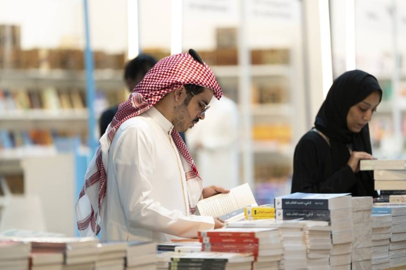 الأدب يرسو على «مرافئ الثقافة» في معرض جدة للكتاب