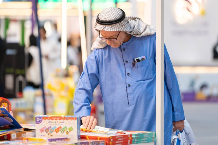 الأدب يرسو على «مرافئ الثقافة» في معرض جدة للكتاب