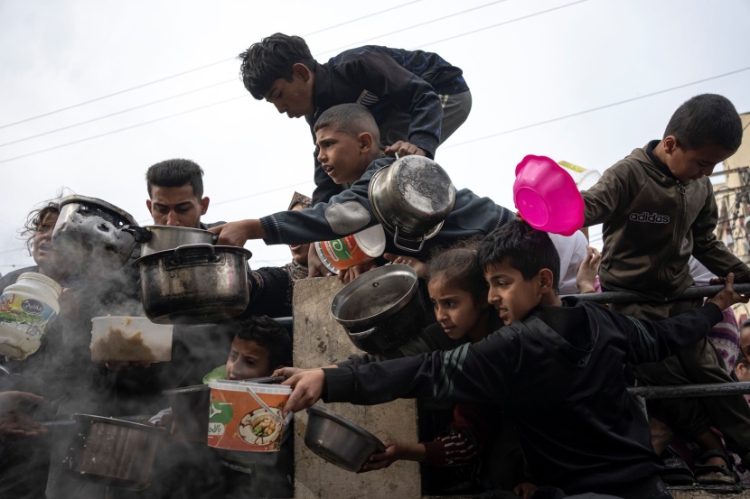 في غزة .. طوابير جوع لا تنتهي