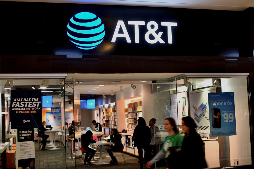 انقطاع الاتصالات والإنترنت في الولايات المتحدة .. وسهم AT&T يهبط 2.3 %