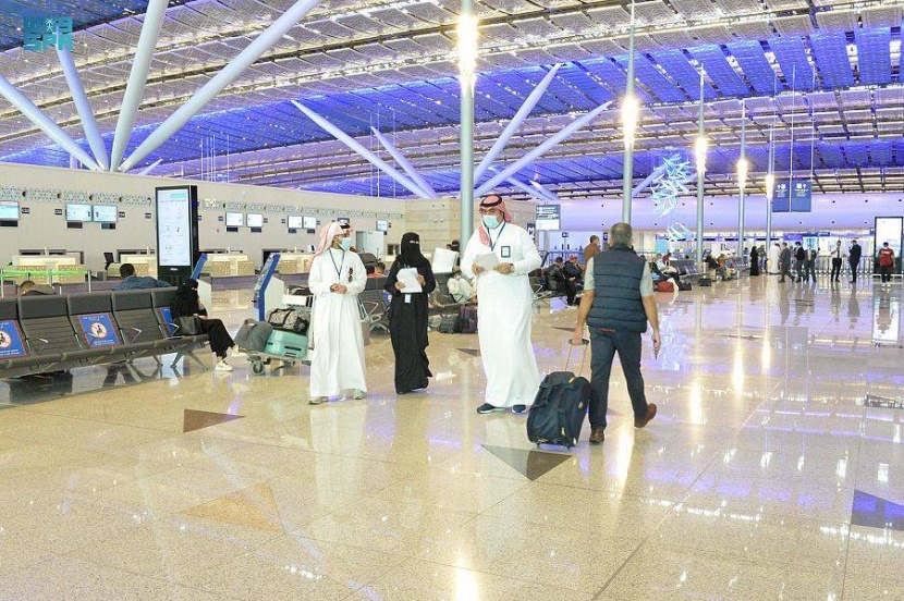 صادرات قطاع الخدمات السعودية تقفز 40 % بدعم من انتعاش قطاع السفر